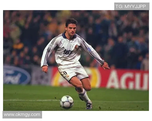 弗洛西与都灵的精彩对决比分分析与赛后点评